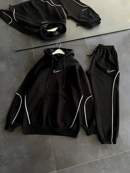 Nike ensemble