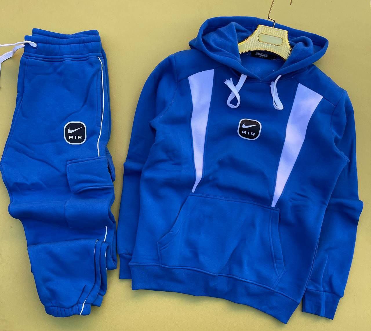 Ensemble Electric Nike